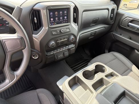 Used 2023 Chevrolet Silverado 1500 Custom image 9