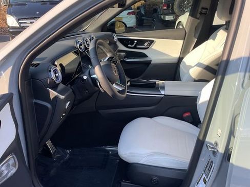 Used 2026 Mercedes-Benz GLC 300 GLC 300 image 9