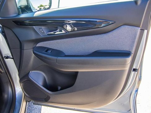 New 2025 Chevrolet TrailBlazer LT w/ Convenience Package FWD image 29