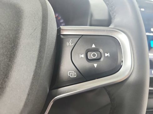 Used 2024 Volvo XC40 B5 Plus AWD/4WD image 26