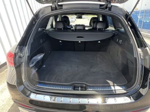 Used 2026 Mercedes-Benz GLC 300 image 11