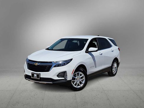 Used 2024 Chevrolet Equinox LT image 1