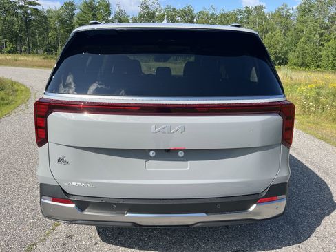 New 2026 Kia Carnival SX image 6