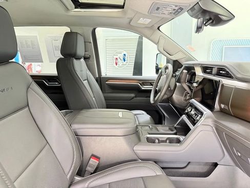 Used 2025 GMC Sierra 2500 Denali w/ Denali Reserve Package image 22