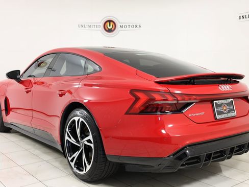 Used 2022 Audi e-tron GT Prestige image 4