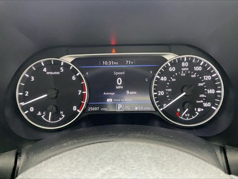 Used 2025 Nissan Sentra SR FWD image 23