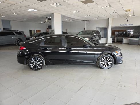 Used 2022 Honda Civic EX-L image 8