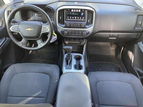 Used 2016 Chevrolet Colorado LT w/ LT Convenience Package image 12