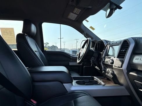 Used 2019 Ford F250 Lariat w/ Chrome Package AWD/4WD image 24