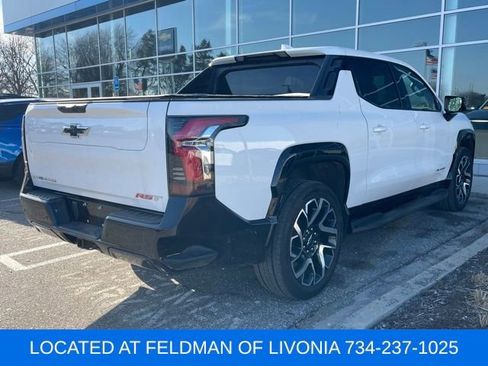 Used 2024 Chevrolet Silverado EV RST image 3