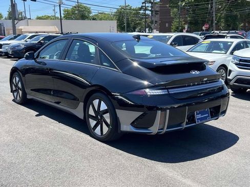 Used 2024 Hyundai Ioniq 6 SE AWD/4WD image 7