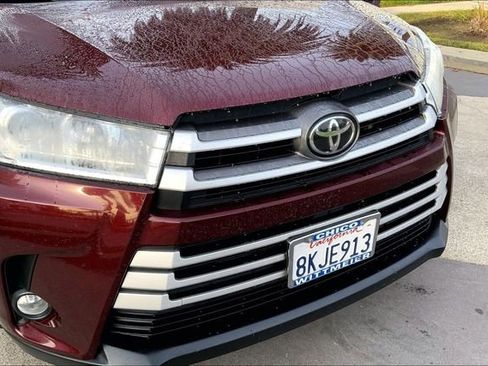 Used 2019 Toyota Highlander XLE image 30