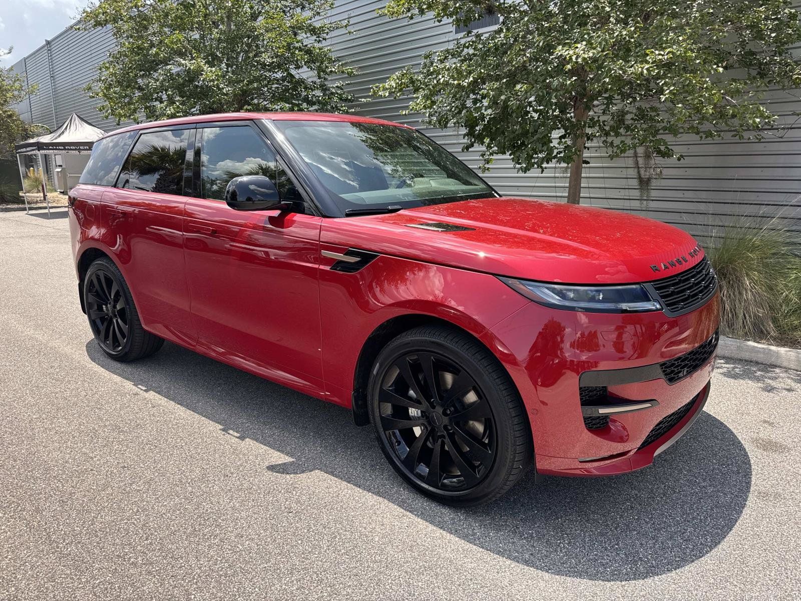 New 2026 Land Rover Range Rover Sport Dynamic SE AWD/4WD image 4
