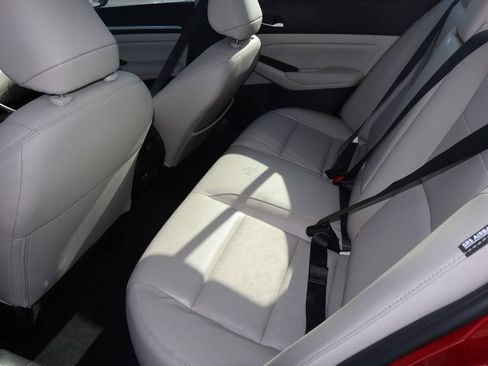 Certified 2025 Nissan Altima 2.5 SL FWD image 16