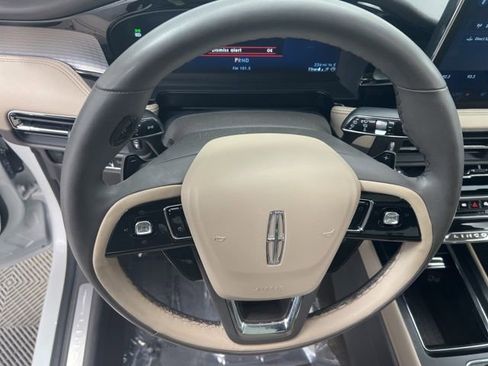 Used 2023 Lincoln Corsair AWD w/ Equipment Group 101A image 22
