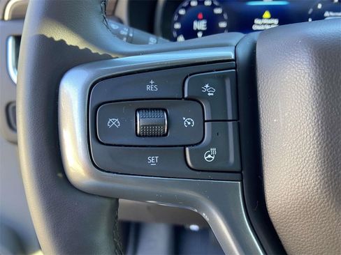 Used 2024 Chevrolet Tahoe Z71 w/ Luxury Package image 31