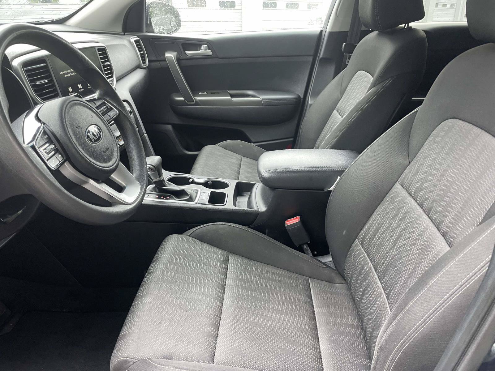 Used 2021 Kia Sportage LX FWD image 15