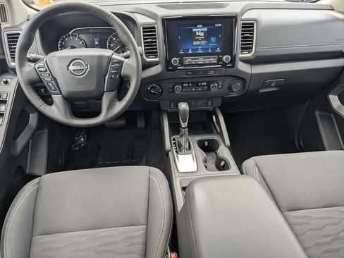 Certified 2024 Nissan Frontier SV w/ Hardbody Edition AWD/4WD image 19