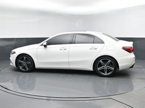 Used 2022 Mercedes-Benz A 220 4MATIC w/ Premium Package Lite image 4