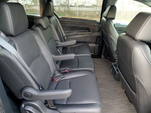 Used 2023 Honda Odyssey EX-L image 31