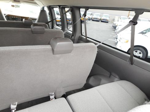 Used 2016 Chevrolet Express 3500 LT w/ LT Preferred Equipment Group image 18