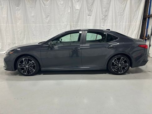 Used 2025 Toyota Camry XSE image 4