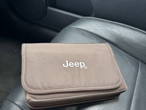 Used 2017 Jeep Patriot High Altitude FWD image 23