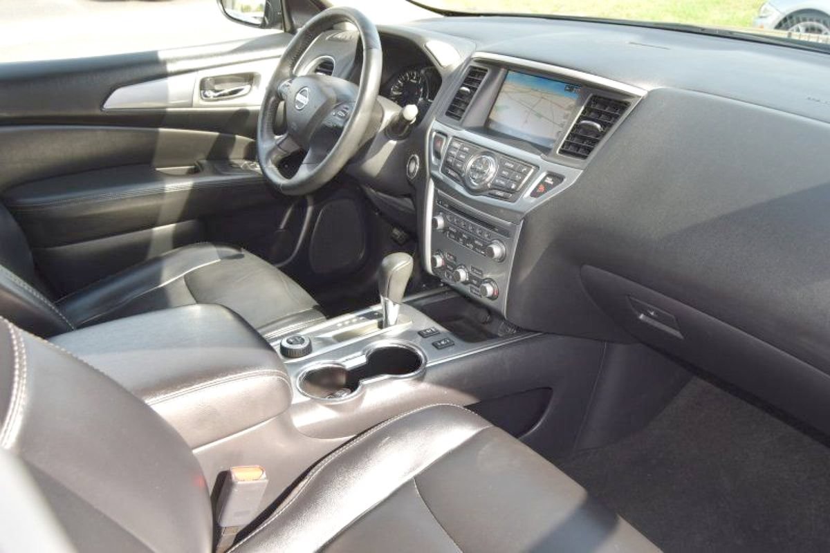 Used 2019 Nissan Pathfinder SL AWD/4WD image 19