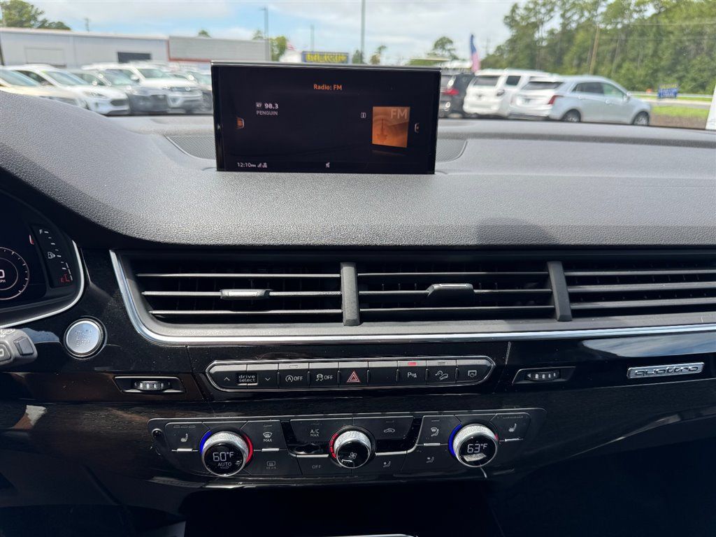 Used 2018 Audi Q7 3.0T Premium Plus AWD/4WD image 15