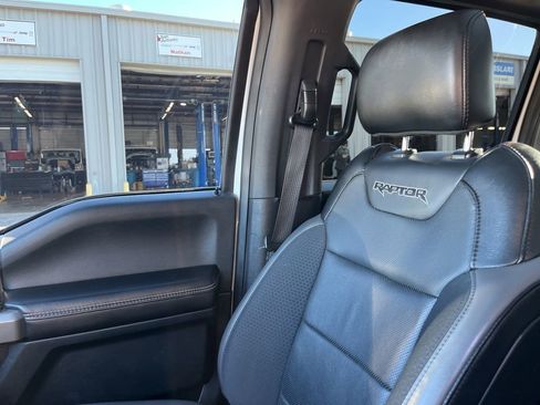 Used 2020 Ford F150 Raptor w/ Equipment Group 802A Luxury image 53