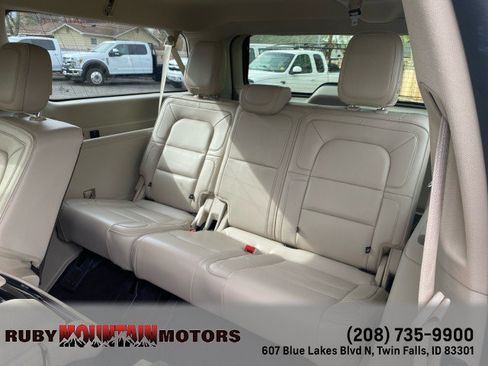 Used 2019 Lincoln Navigator L Reserve AWD/4WD image 27