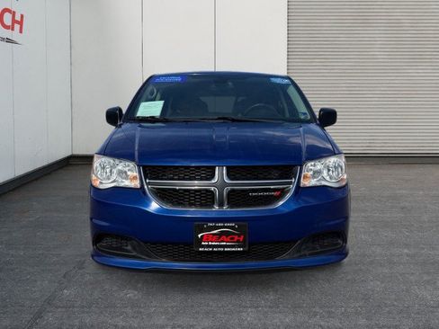Used 2019 Dodge Grand Caravan SE w/ UConnect Hands-Free Group FWD image 5