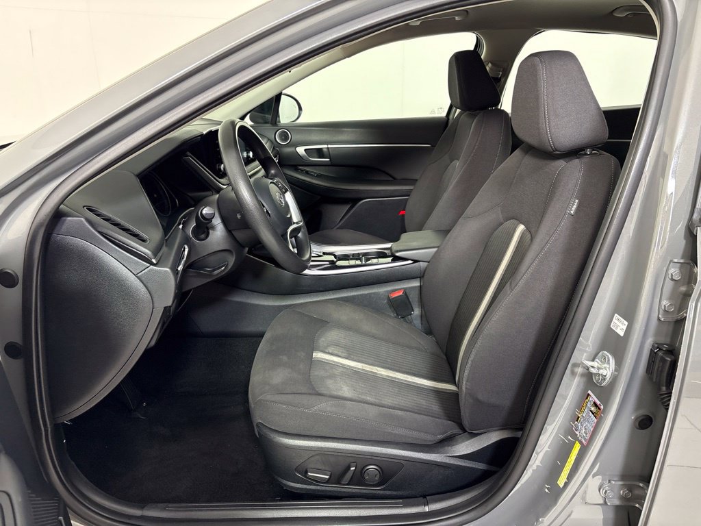 Used 2022 Hyundai Sonata SEL w/ Preferred Accessory Package FWD image 14