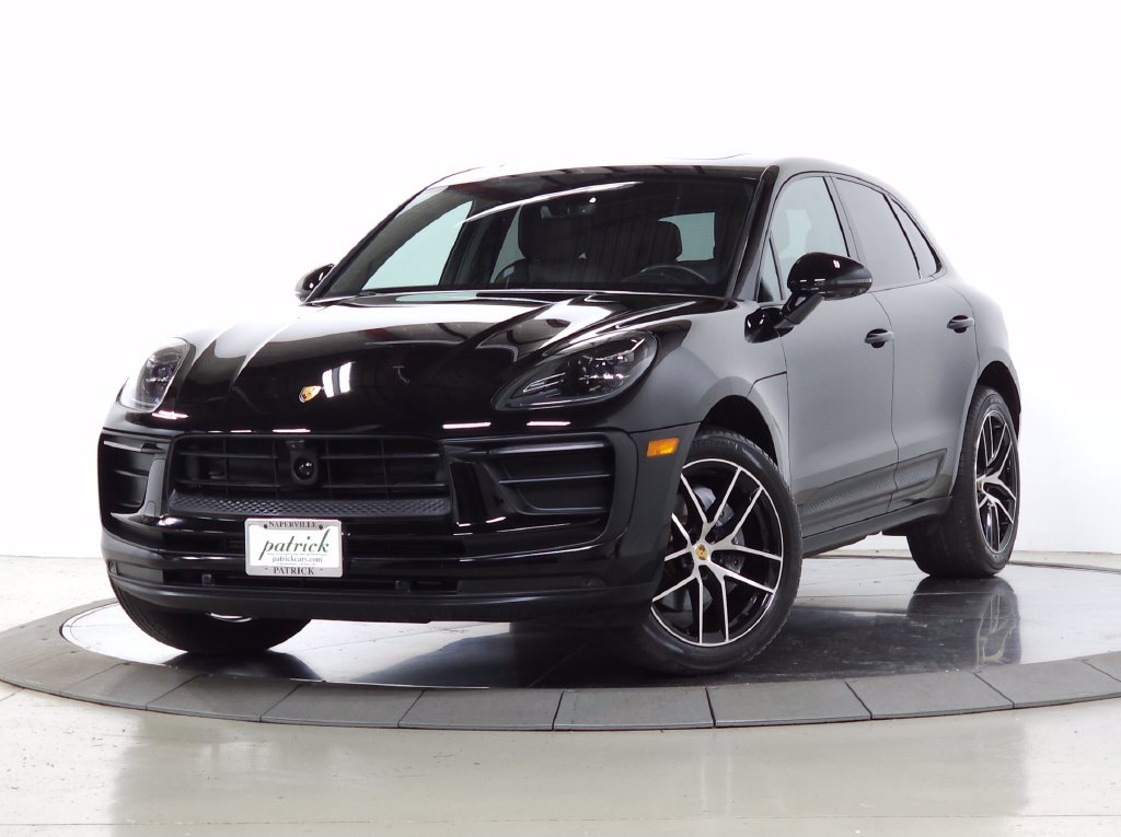 Used 2024 Porsche Macan AWD/4WD image 1