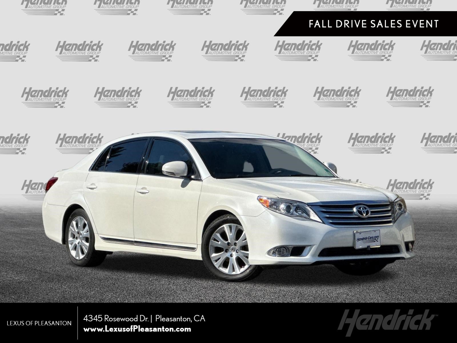 Used 2012 Toyota Avalon FWD image 1