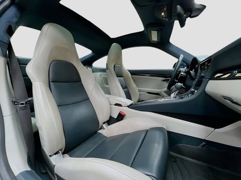 Certified 2019 Porsche 911 Turbo S AWD/4WD image 29