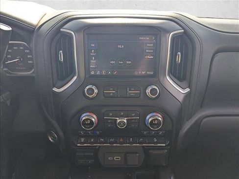 Used 2020 GMC Sierra 2500 AT4 w/ AT4 Premium Package image 12