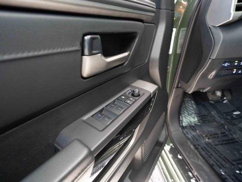 Used 2023 Toyota Tundra Limited image 7