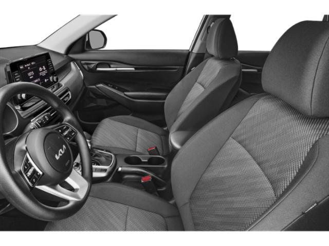 Used 2023 Kia Seltos LX AWD/4WD image 13