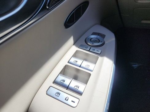 Used 2022 Genesis GV70 3.5T Sport w/ Sport Advanced Package image 36