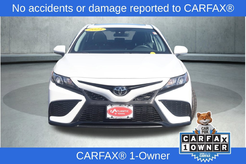 Used 2024 Toyota Camry SE w/ Cold Weather Package AWD/4WD image 2