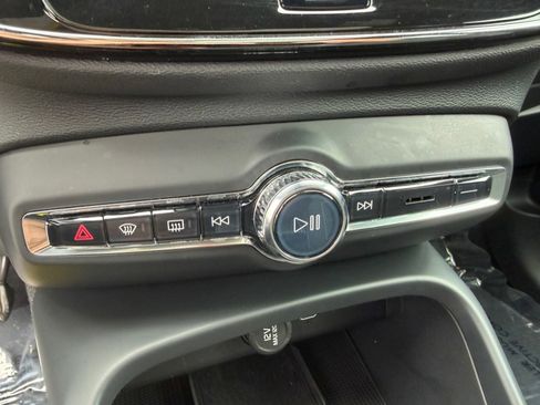 Used 2023 Volvo C40 P8 Recharge Plus AWD/4WD image 26