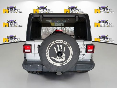 Used 2023 Jeep Wrangler Willys image 5