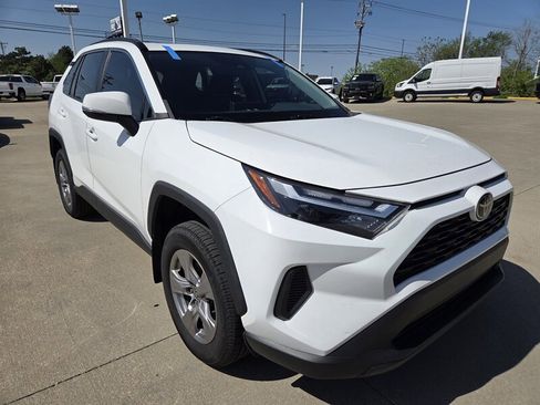 Used 2023 Toyota RAV4 XLE w/ Convenience Package AWD/4WD image 1