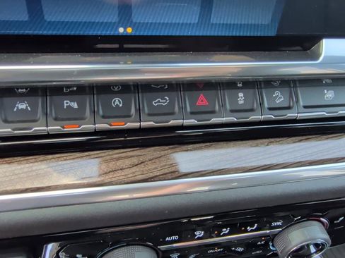 New 2025 Chevrolet Silverado 1500 RST image 27