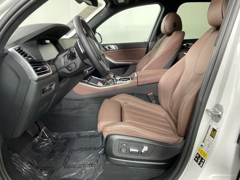 Used 2022 BMW X5 xDrive40i AWD/4WD image 10