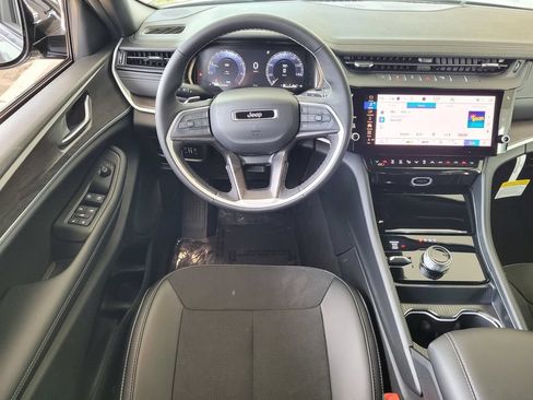 New 2026 Jeep Grand Cherokee Altitude AWD/4WD image 6
