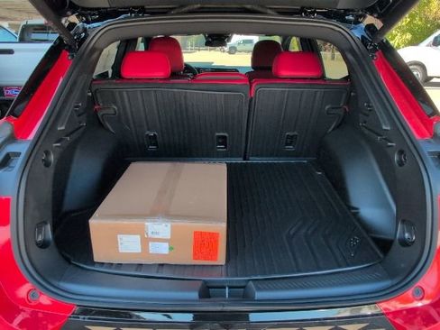 New 2026 Chevrolet Equinox EV RS image 10