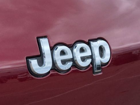 Used 2023 Jeep Grand Cherokee L Limited AWD/4WD image 11