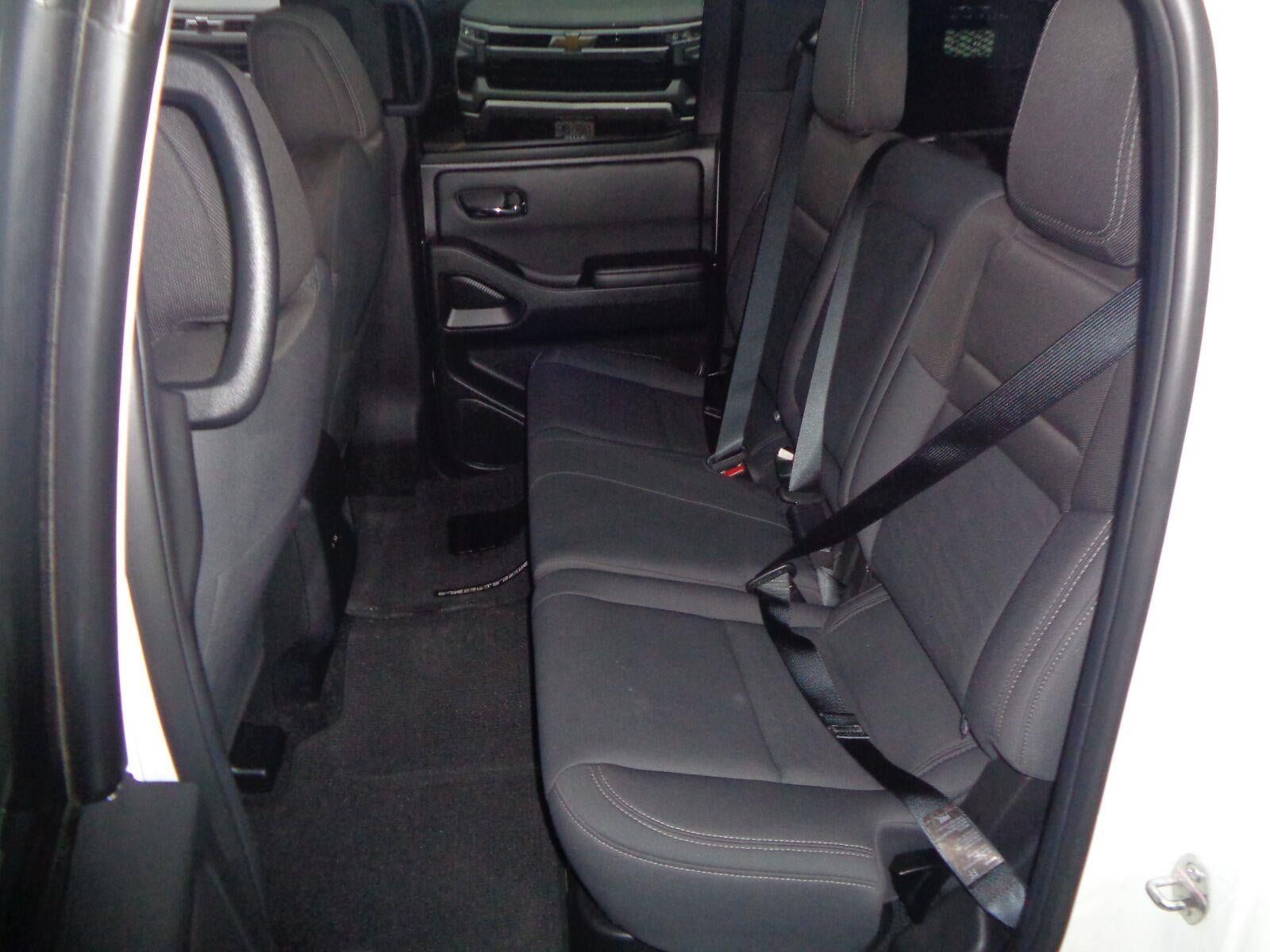 Used 2023 Nissan Frontier SV w/ Midnight Edition Package AWD/4WD image 17